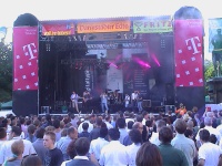 Schlossgrabenfest-Galerie öffnen: 2001